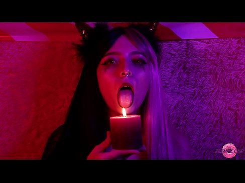 ❤️ Passionate Blowjob los ntawm Sexy Succubus nrog lub qhov ncauj ua tiav ️❌ Fucking video ntawm peb ﹏